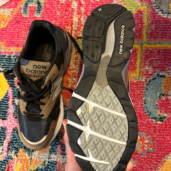 New Balance M920INV size 10 - Picture 4 of 8